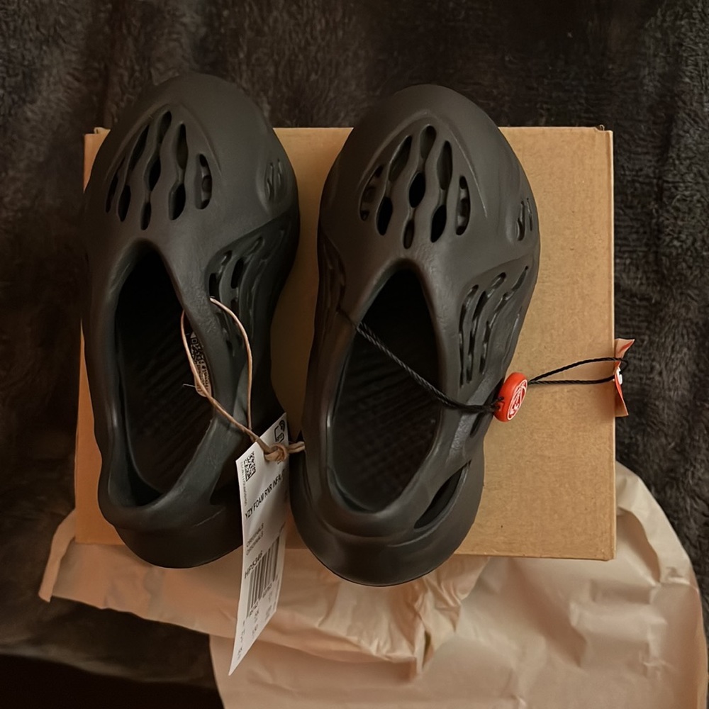Infant Yeezy Foam Runners